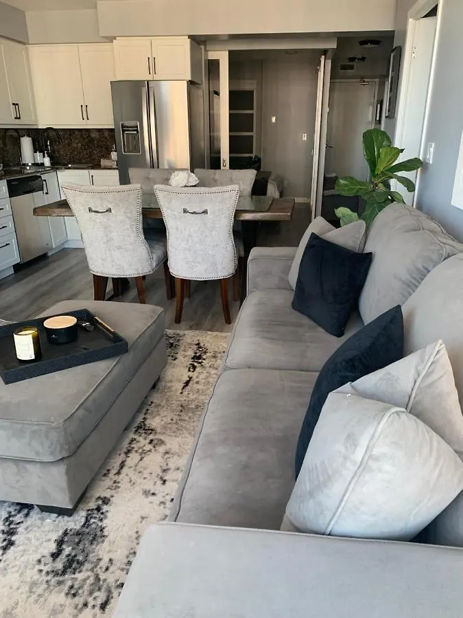 Downtown Waterfront Suites With Cn Tower Views Торонто 0*,